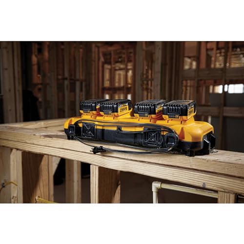 DEWALT DCB104-QW, Caricabatterie rapido universale a 4 ingressi.