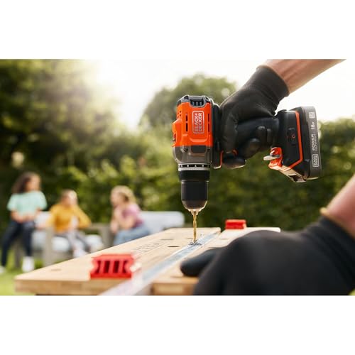 BLACK+DECKER POWERCONNECT™ 18V Trapano avvitatore a batteria con 2 batterie da 2,0Ah, caricatore da 1A e kitbox, BCD382D2XK-QW