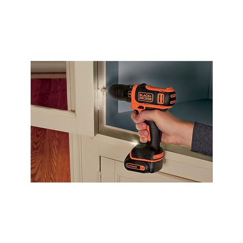 BLACK+DECKER Trapano/Avvitatore 10.8V Litio. 1.5 Ah. Luce LED. Velocità variabile. Batteria a slitta per un cambio più rapido ed una tenuta più sicura. BDCDD12-QW