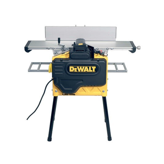 DEWALT 2100W Pialla a filo e spessore,DOTAZIONE: coltelli in HSS, battuta regolabile, chiavi a brugola, chiave di servizio, dispositivo di calibratura lama, bocchettone per aspirazione, spingipezzo, gambe di supporto.- D27300-QS