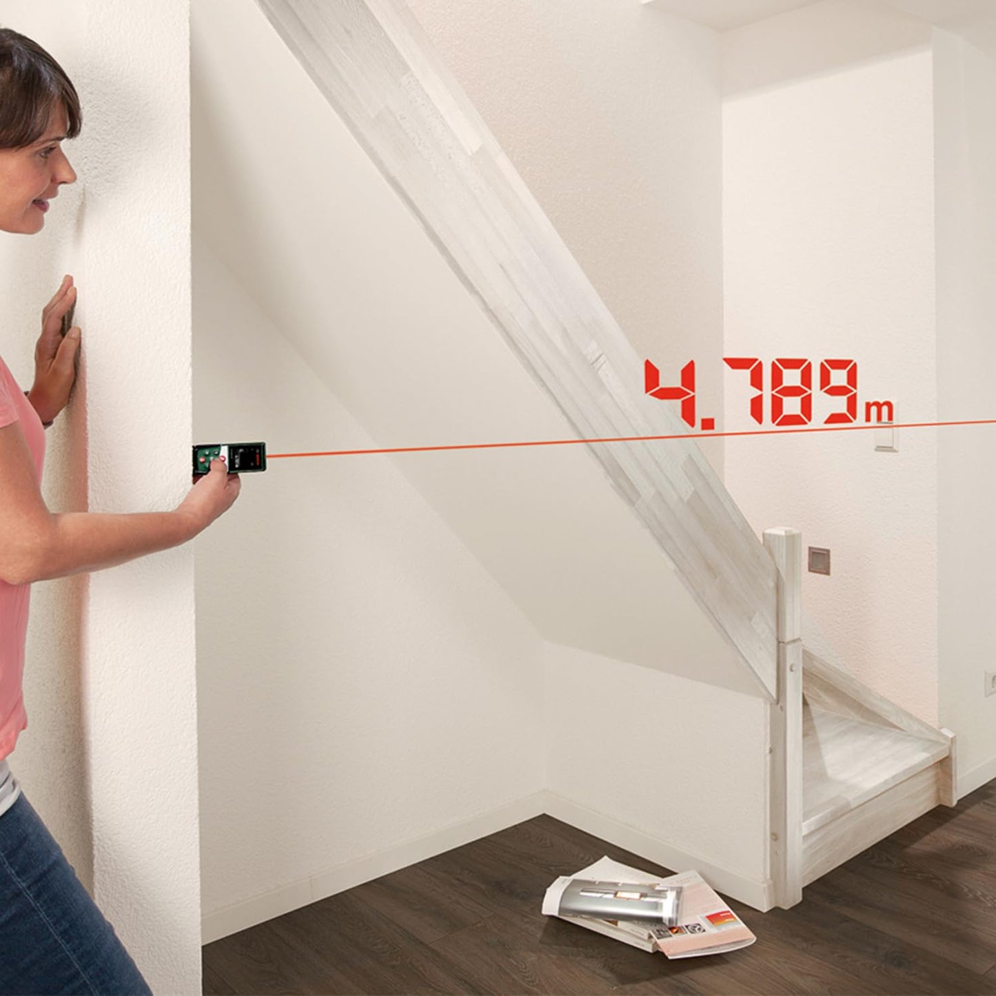 Bosch distanziometro laser UniversalDistance 40 C (misura distanze fino a 40 m con precisione, connettività Bluetooth, funzioni di misurazione, in cartone)