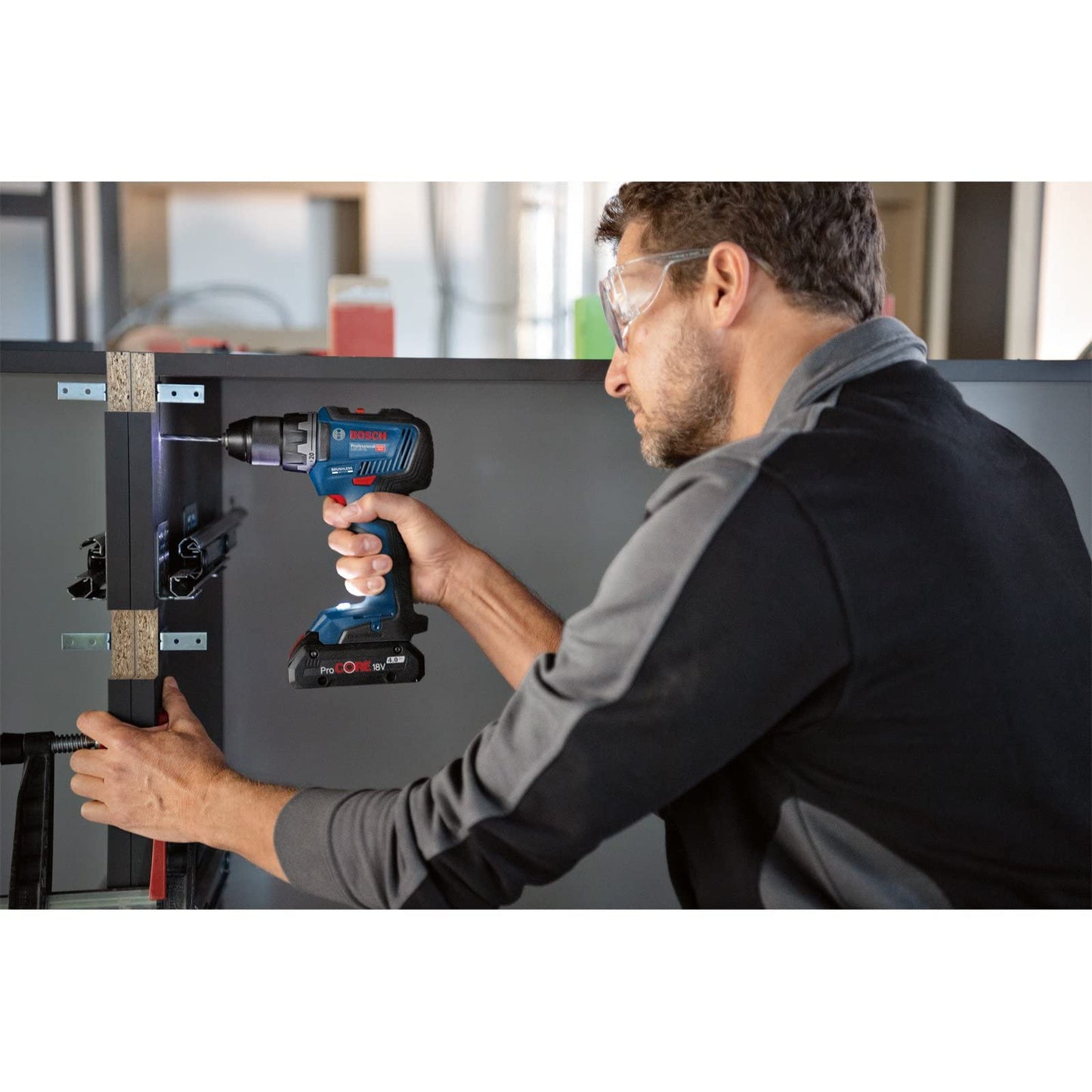 Bosch Professional 18V System Trapano-avvitatore a batteria GSR 18V-55 (incl. 2 batterie da 4,0 Ah ProCORE, caricabatteria GAL 18V-40, in L-BOXX)