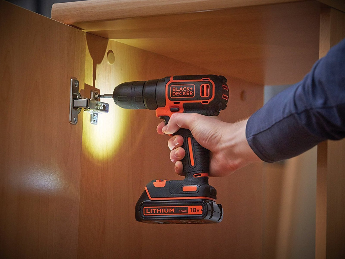 BLACK+DECKER BDC718AS2O-QW - Trapano avvitatore a batteria, 20 250 cps/min a 2 velocità, 80 accessori, fornito in organizzatore, 18 V, 2 batterie