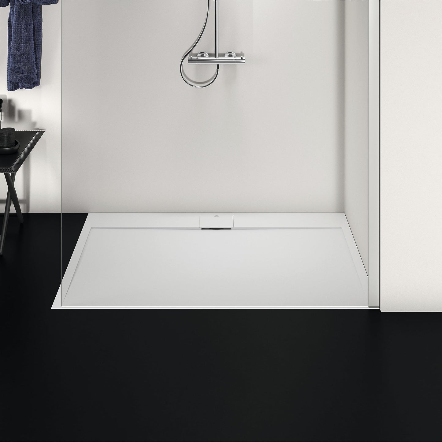 Ideal Standard - Ultra Flat S i.life, Piatto doccia rettangolare 140x90 in resina, Piletta di scarico lato lungo, Finitura opaca effetto pietra, Bianco