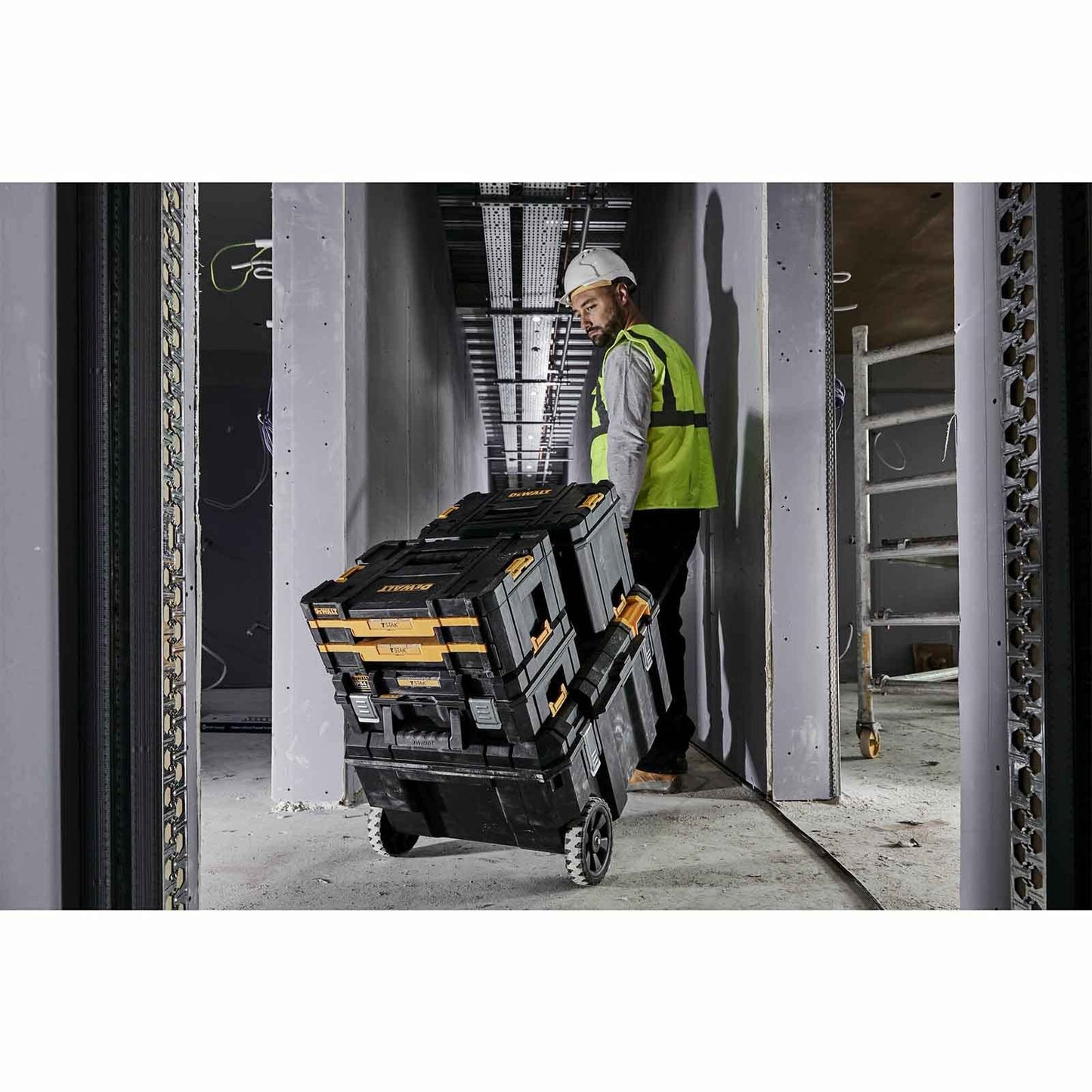 DeWalt TSTAK - Cassetta portautensili resistente da 100 l