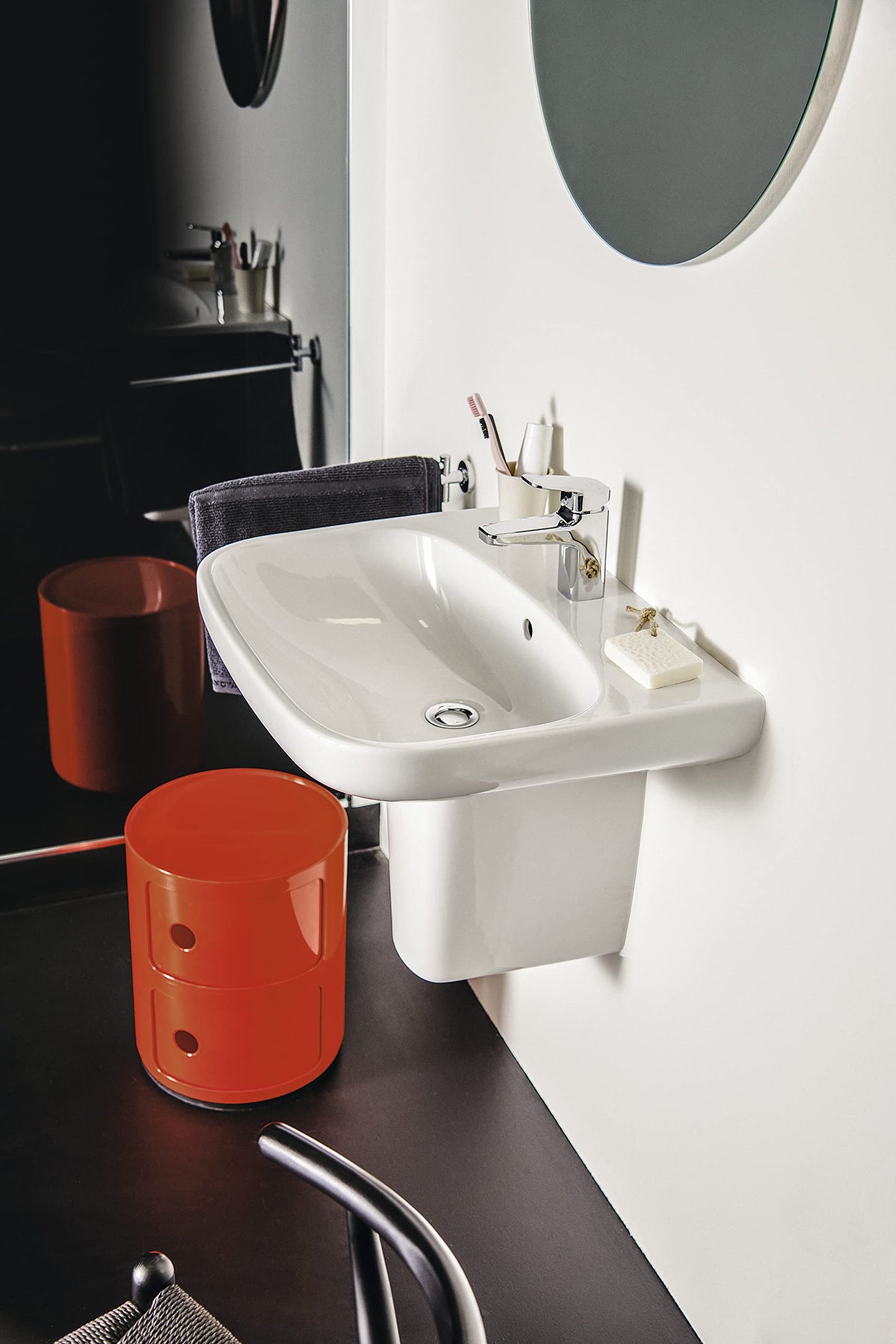 Ideal Standard - i.life A, Lavabo da 60cm, Lavandino bagno con foro rubinetteria e troppopieno, E-packaging dedicato al trasporto di ceramica, Bianco