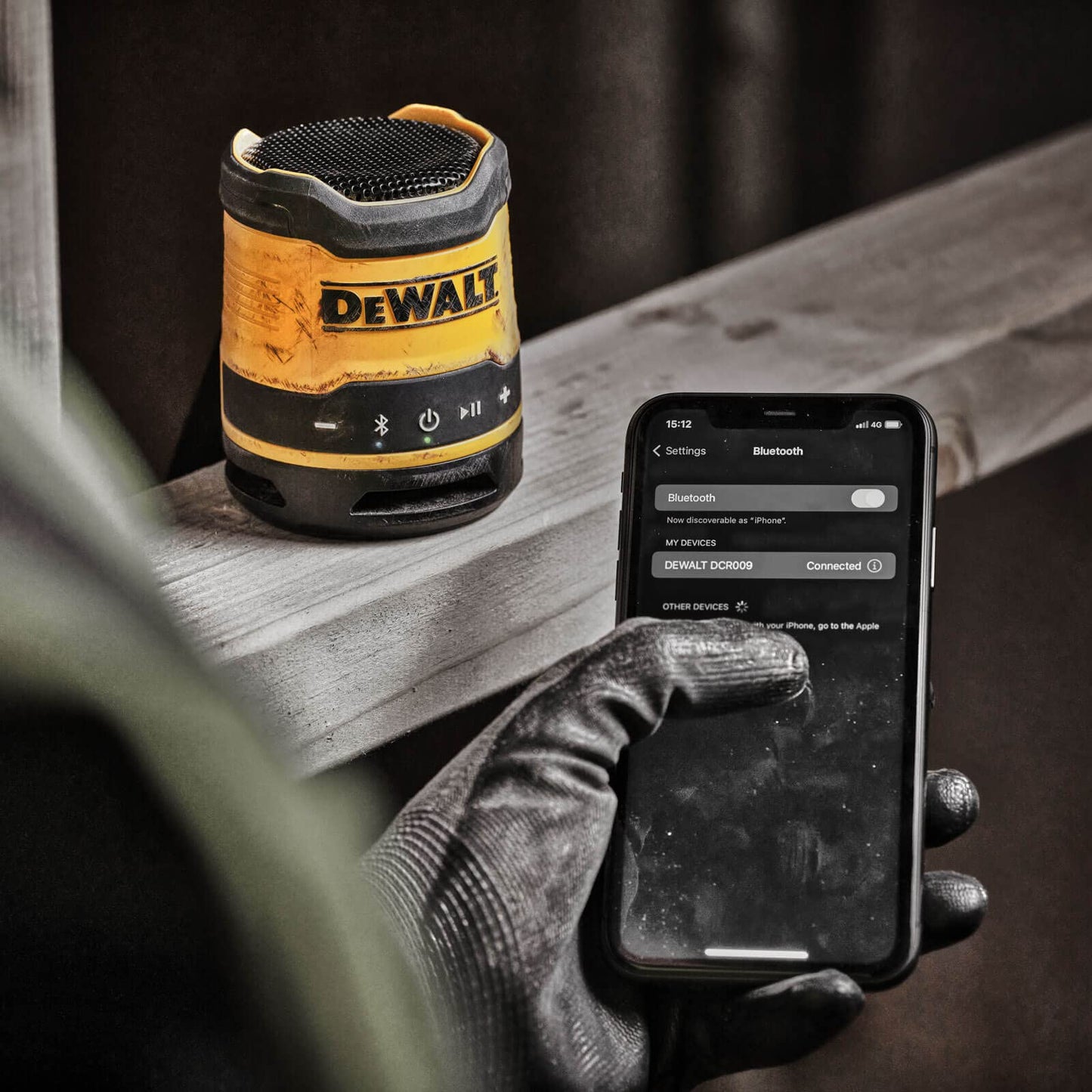 DeWalt Altoparlante compatto ricaricabile di Bluetooth di DCR009 USB, nero/giallo, unità nuda