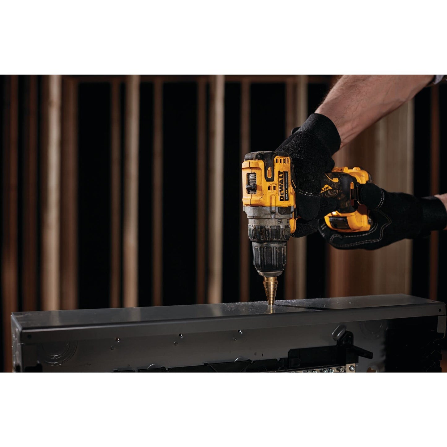 DEWALT Trapano Avvitatore Compatto 2 Velocità 12V, DCD701D2-QW