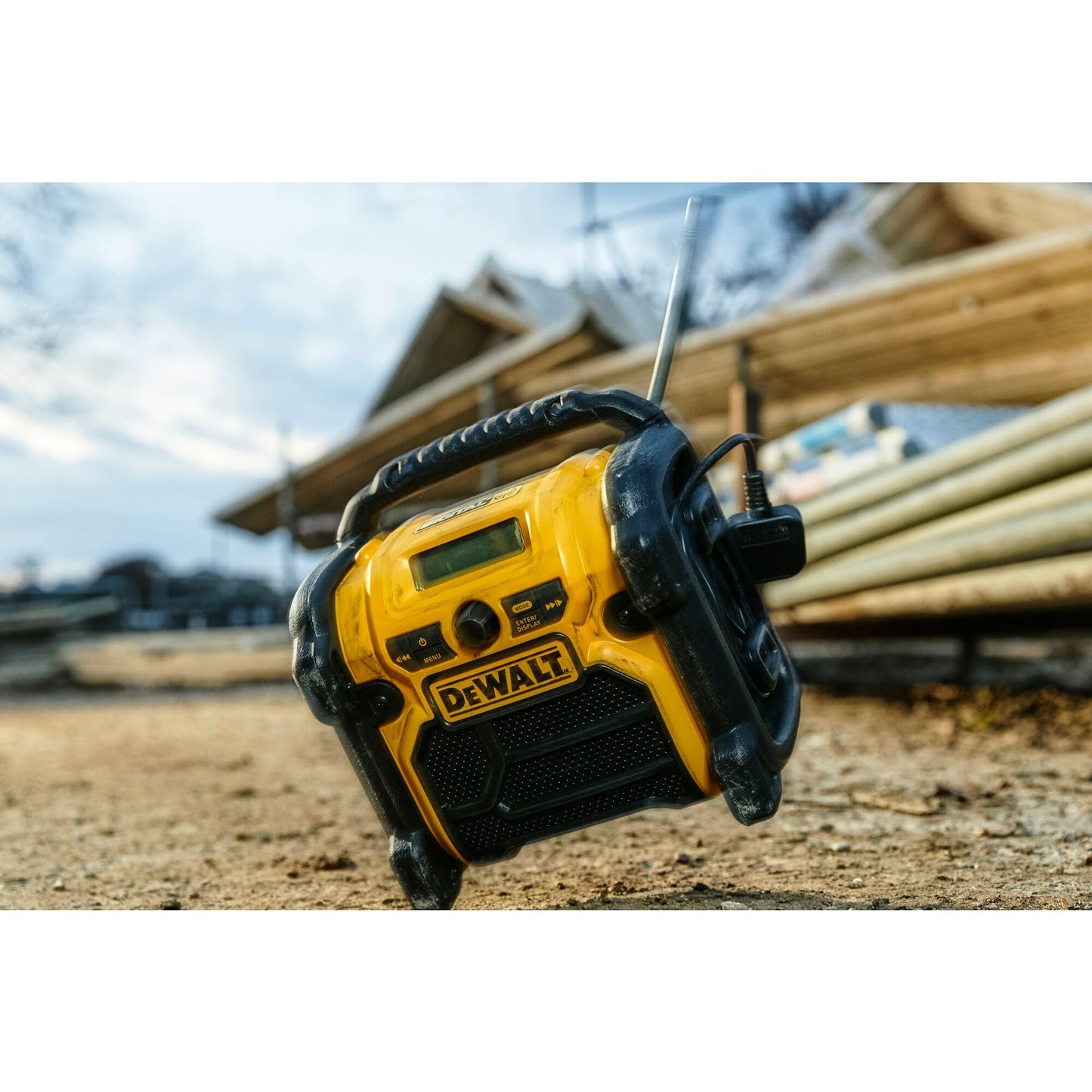 DEWALT Radio Stereo digitale FM e DAB+ (digital audio broadcasting), DCR020-QW