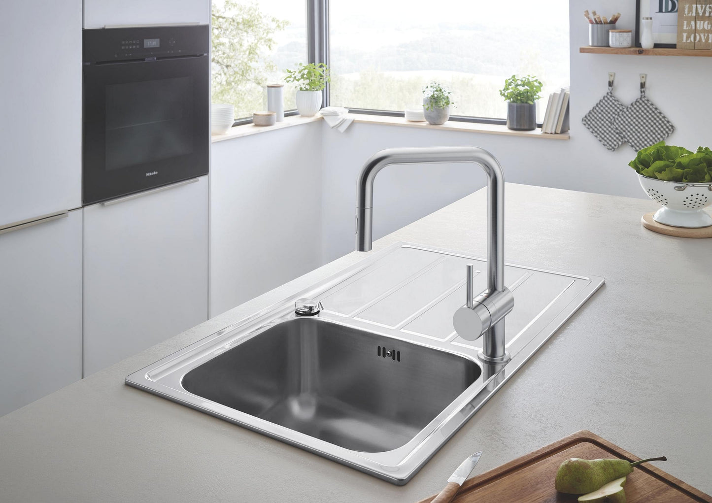 GROHE Minta - Miscelatore monocomando da cucina con doccetta estraibile (2 getti, bocca a U, raggio di rotazione a 360°, cartuccia in ceramica da 46 mm), Supersteel, 32322DC2