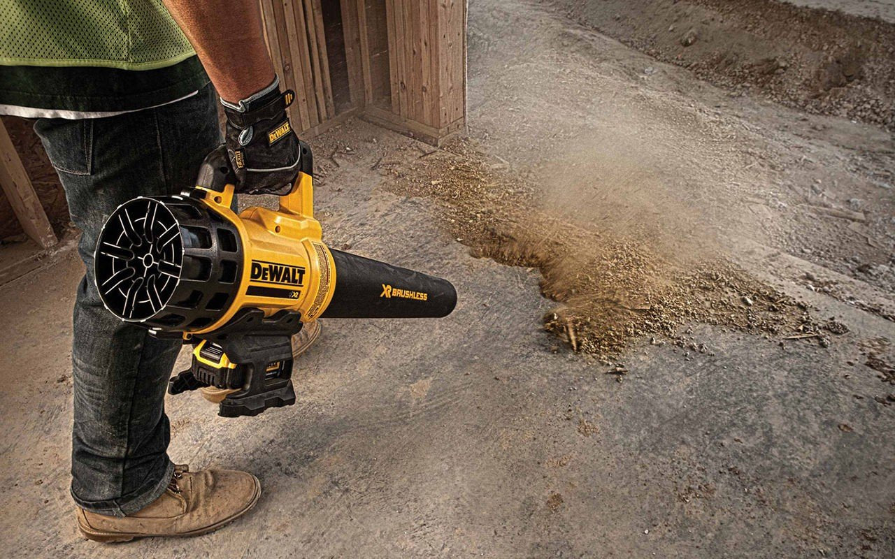 DeWalt Soffiatore Foglie a Batteria Litio Motore Brushless, Velocità di soffiaggio fino a 145 Km/h, Impugnatura Ergonomica 18 V, DCM562PB-QW