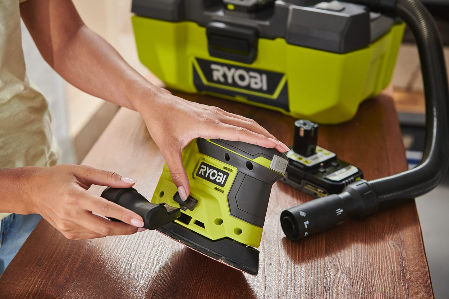 Ryobi RPS18-0 Levigatrice Palmare a Delta 18V, Batteria Non Inclusa, per Applicazioni Leggere e di Finitura, Indicata per Spazi Stretti, Diametro Orbita 1.8mm