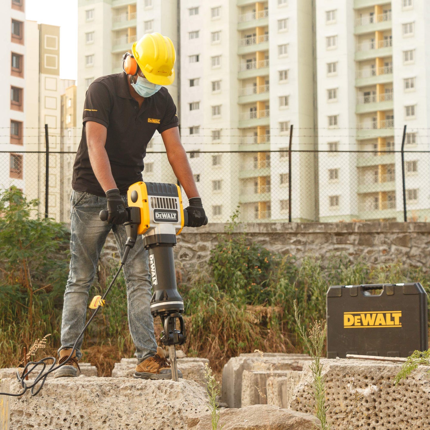 DEWALT MARTELLO DEMOLITORE 2100W 31kg, D25981K-QS