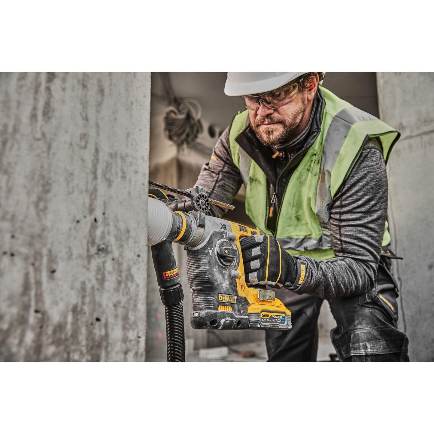 DEWALT DCK422P3T-QW- KIT XR 18V=DCD796 Trapano a percussione + Avvitatore a percussione DCF887 + Smerigliatrice DCG405 + Martello DCH273 + 3 batterie agli ioni di litio da 5,0 Ah + TSTAK II + TSTAK VI