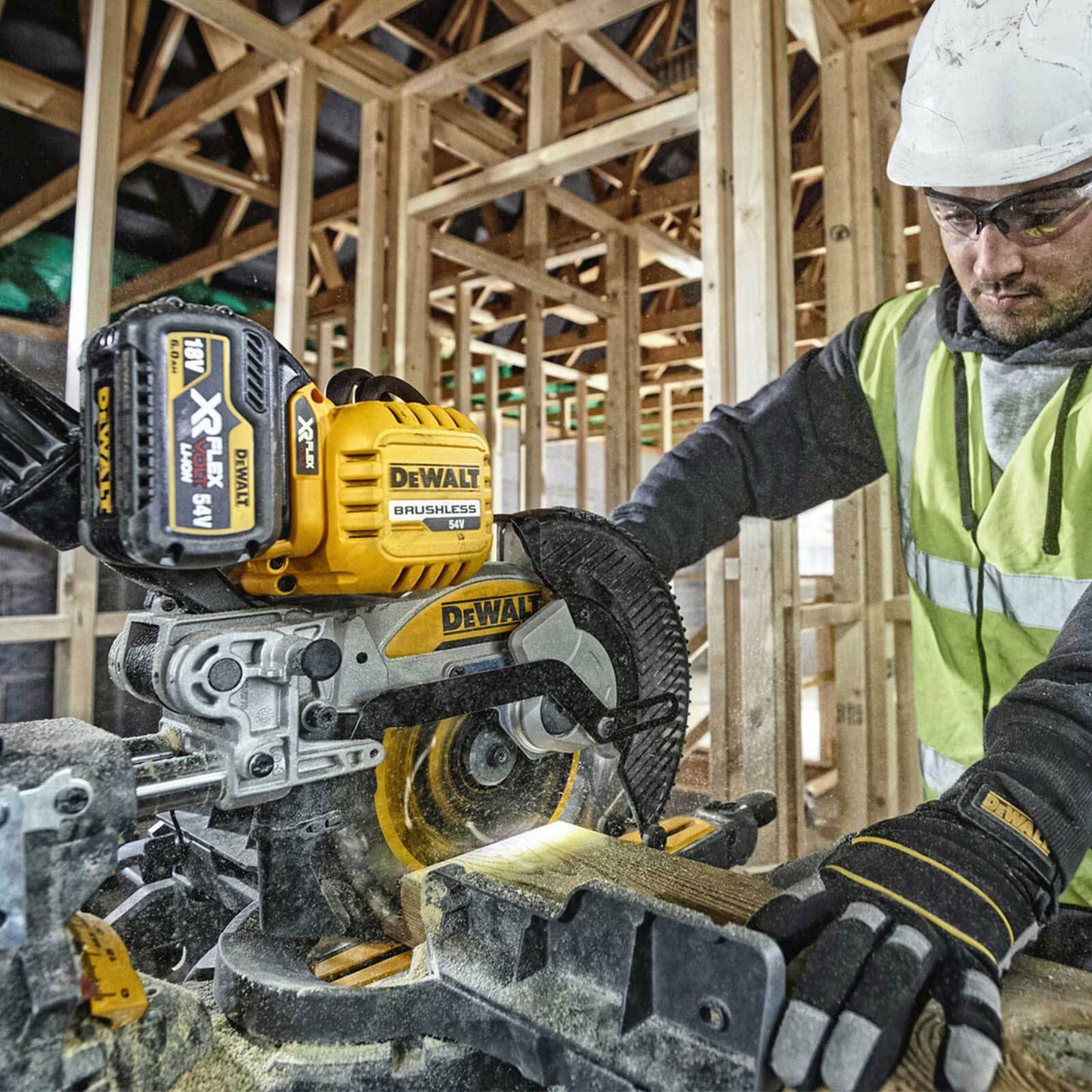 Dewalt DCS727 54v XR Flexvolt - Troncatrice senza fili, 250 mm, 2 x 6 Ah agli ioni di litio