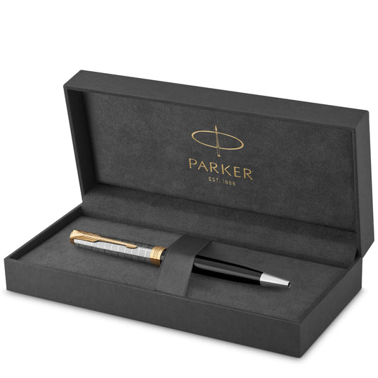 PARKER Sonnet Penna a Sfera, Laccata Metal e Black con Finitura Lucida e Finiture Placcate in Oro, Punta Medio con Ricarica Inchiostro Nero, Confezione Regalo