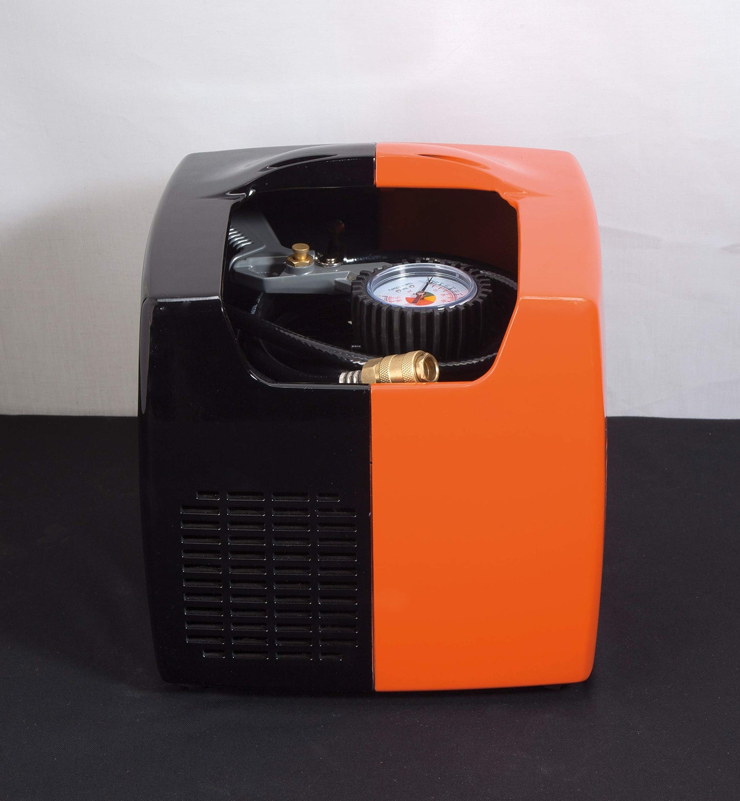 BLACK+DECKER Compressore d'Aria, Nero/Arancione, BD 195 Cubo