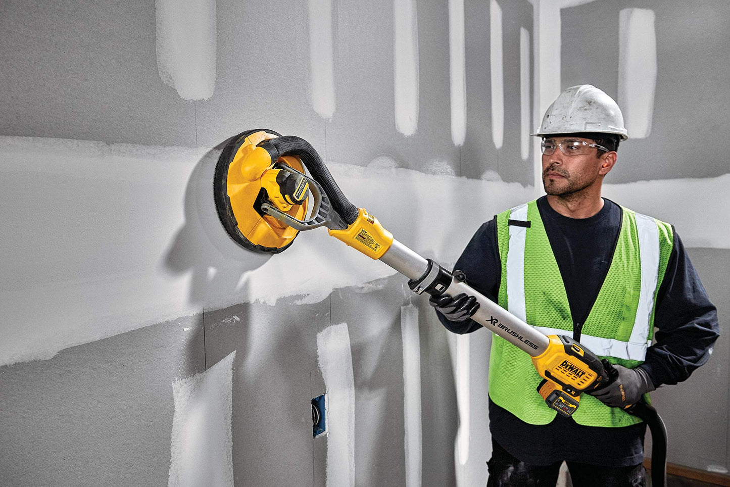 DeWALT DCE800N-XJ - Levigatrice a batteria a secco, con manico telescopico, 18 V